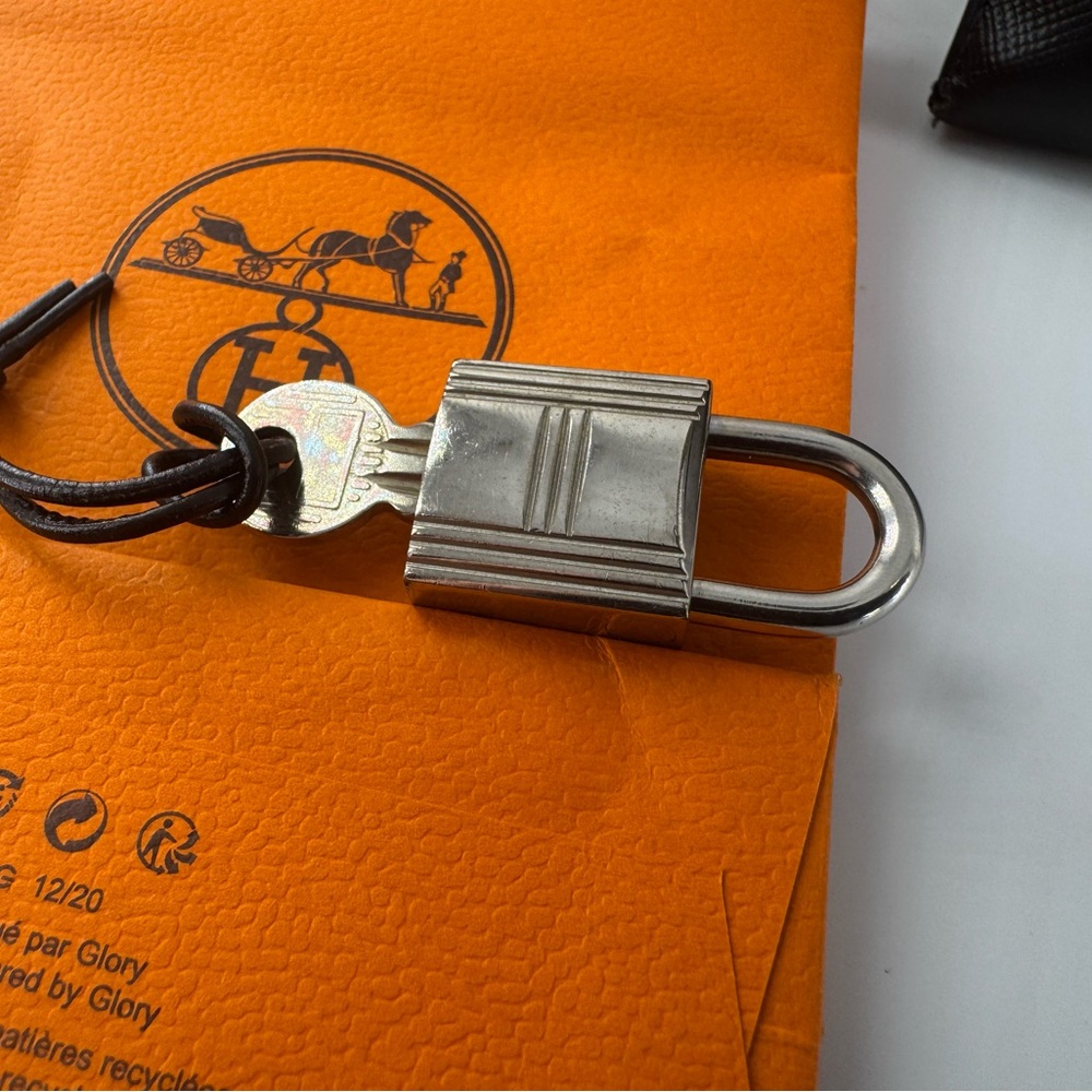 Hermès Cadena Padlock Palladium Lock W Key & strap Charm Necklace Rare Authentic - Picture 13 of 16